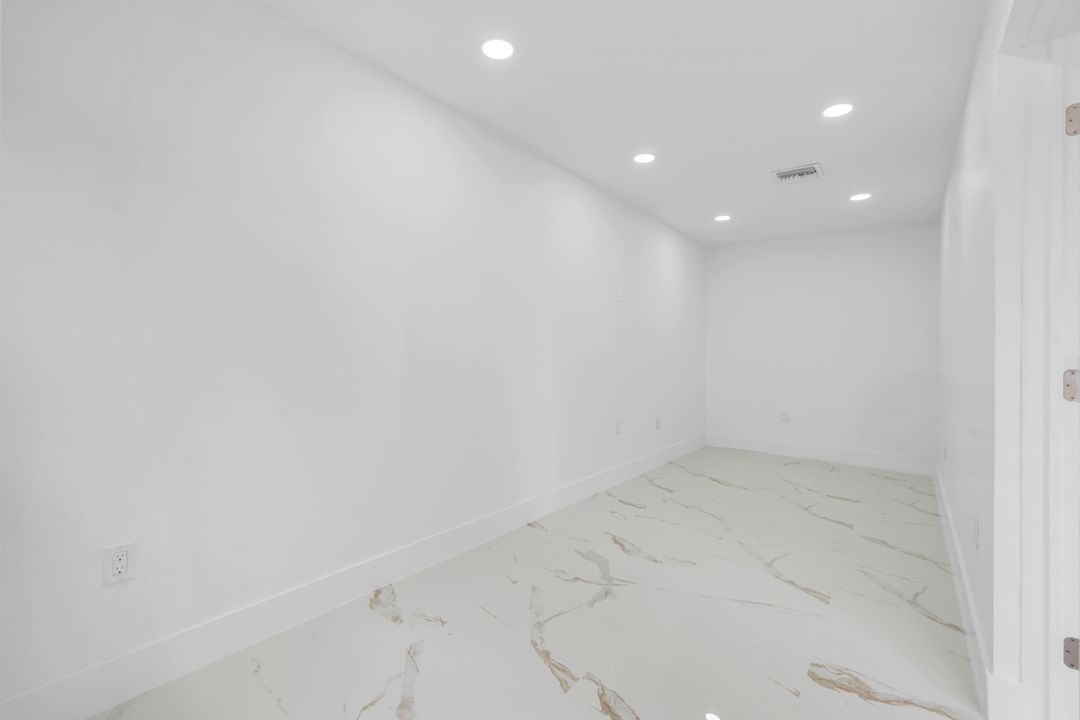 3435 Enterprise Ave #3-4, Naples, FL 34104