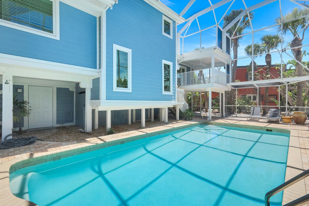 513 Lighthouse Way, Sanibel, FL 33957