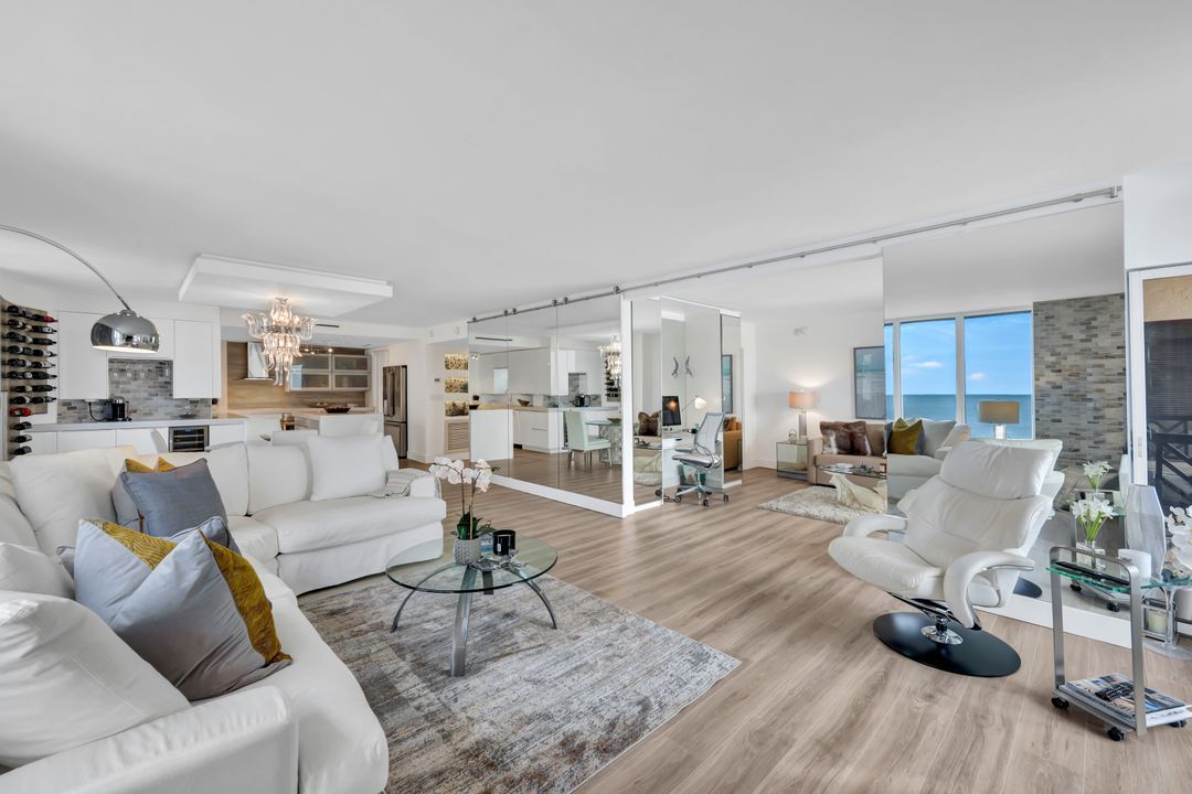 3115 Gulf Shore Blvd N #205-S, Naples, FL 34103