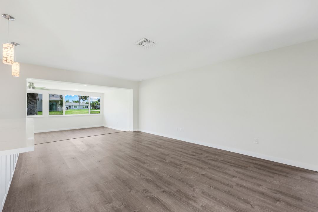 1202 SE 14th Terrace, Cape Coral, FL 33990