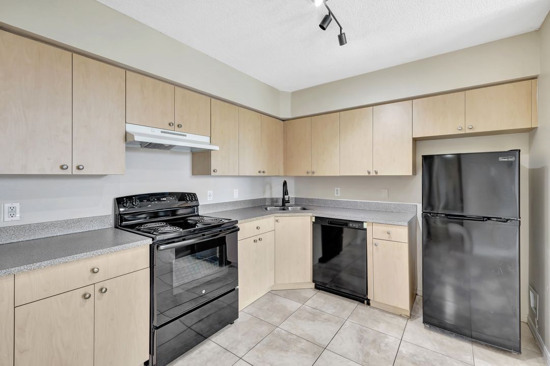 8675 River Homes Lane #4-206, Bonita Springs, FL 34135