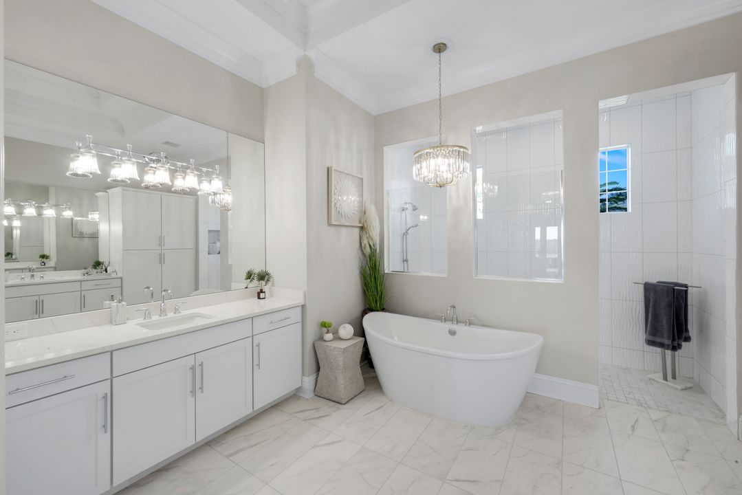 8931 Nevis Wy, Naples, FL 34112