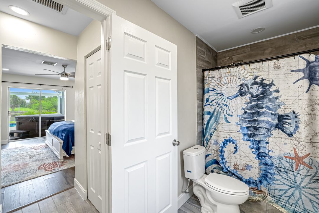 401 Capri Blvd, Naples, FL 34113