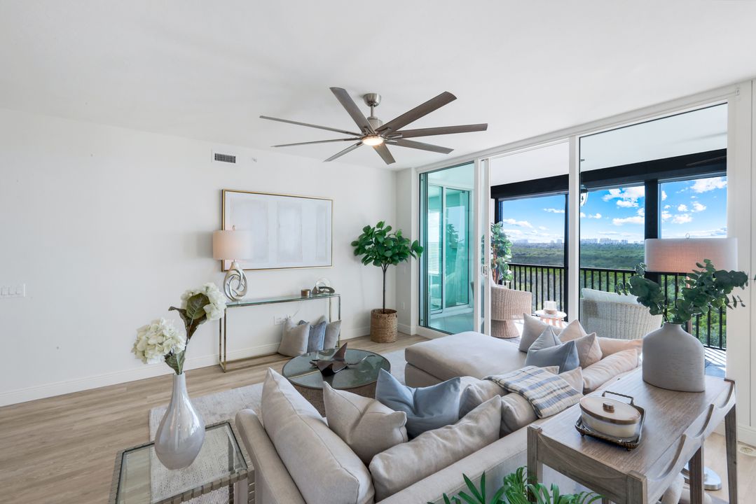 455 Cove Tower Dr #902, Naples, FL 34110