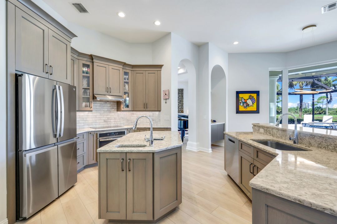 3616 Glenwater Ln, Bonita Springs, FL 34134