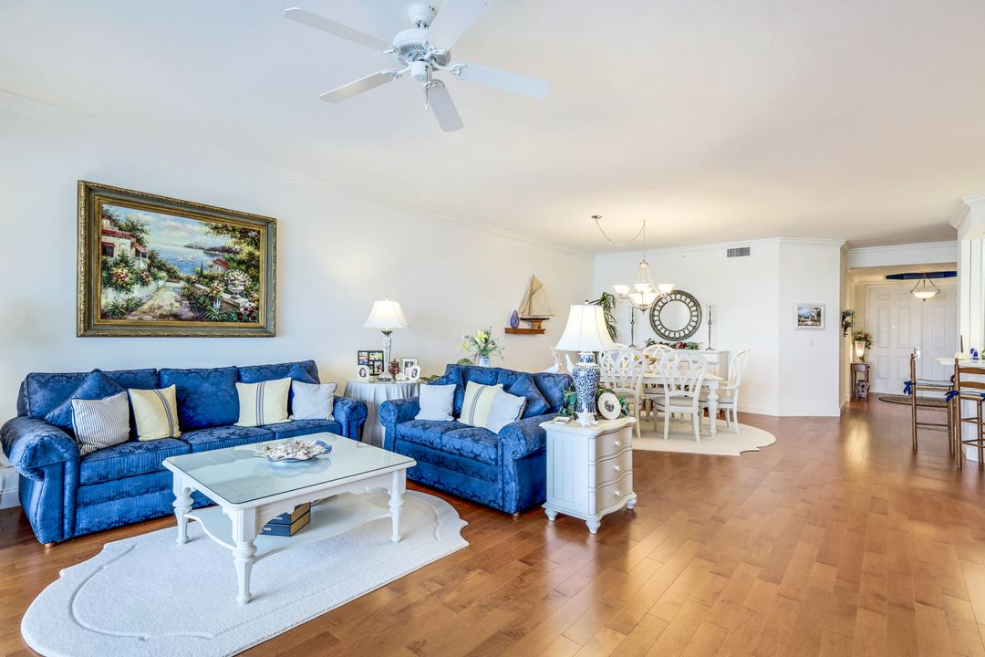 410 Flagship Dr #504, Naples, FL 34108