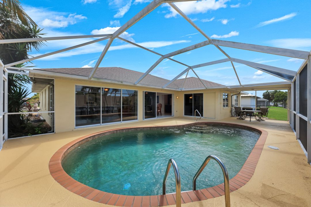 2513 Everest Pkwy, Cape Coral, FL 33904