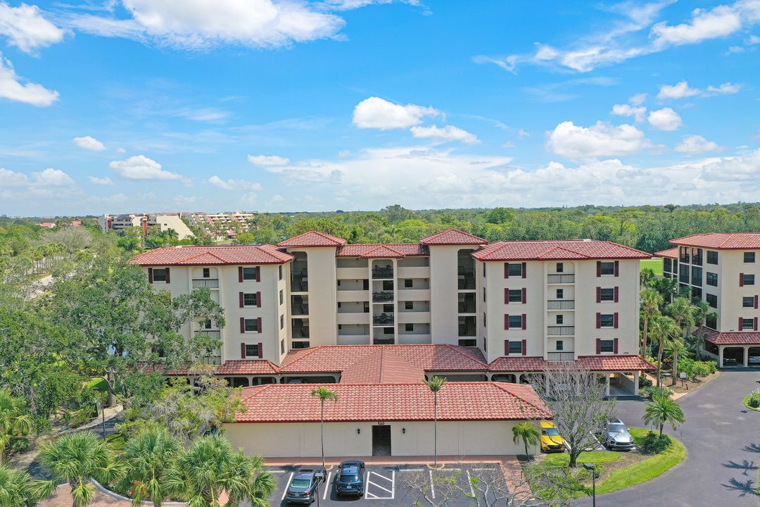 6080 Pelican Bay Blvd #A-202, Naples, FL 34108