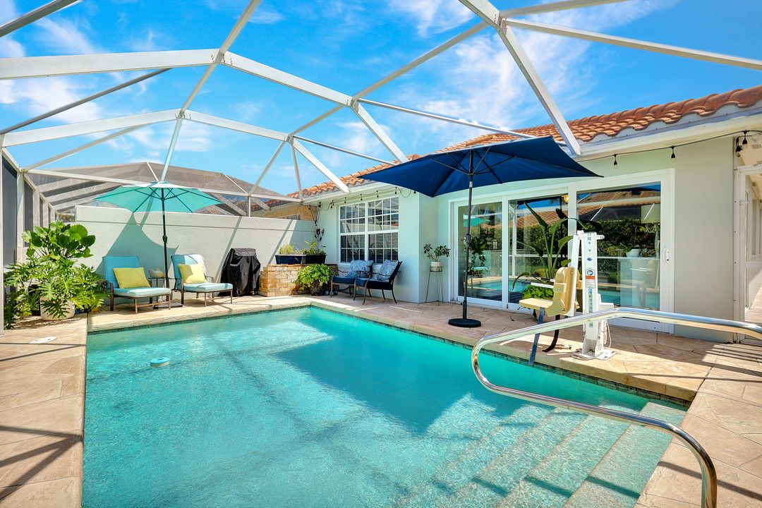 5011 Kingston Way, Naples, FL 34119