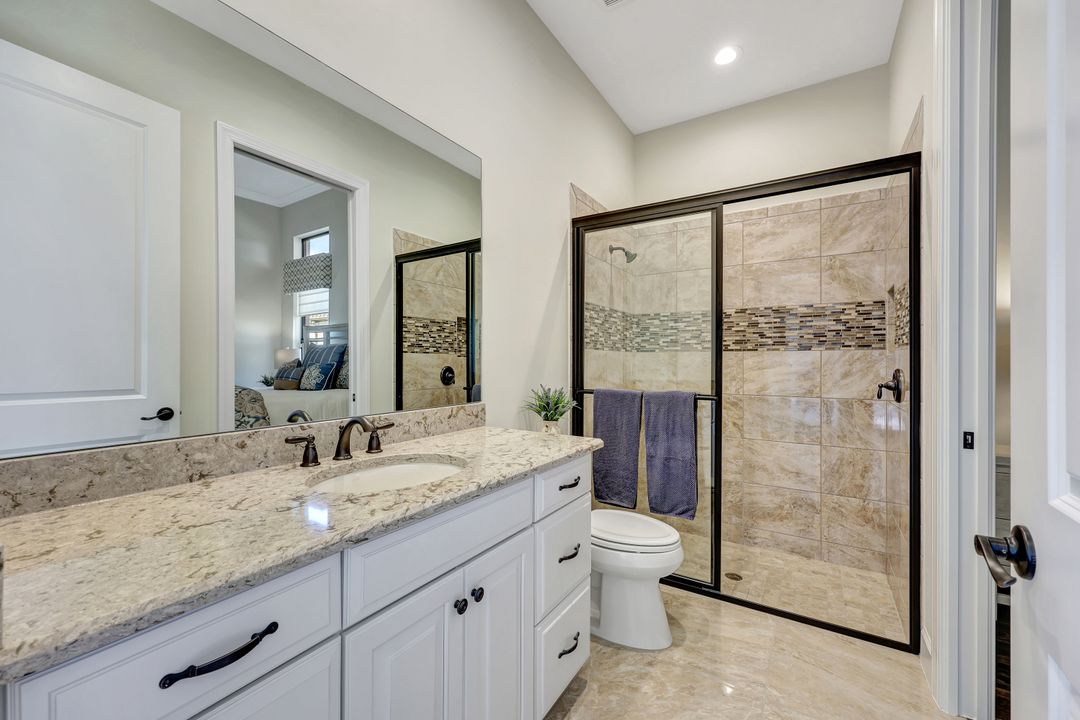 3181 Olympia Ln, Naples, FL 34114