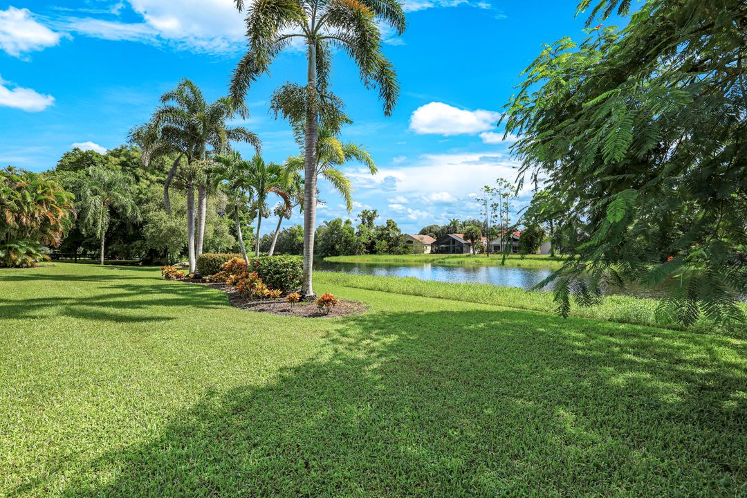 146 Plantation Cir, Naples, FL 34104