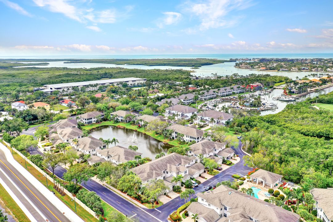 5040 Yacht Harbor Cir #6-201, Naples, FL 34112