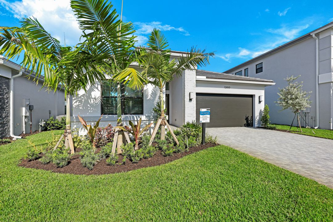 12650 Alderson Ave, Estero, FL 33928