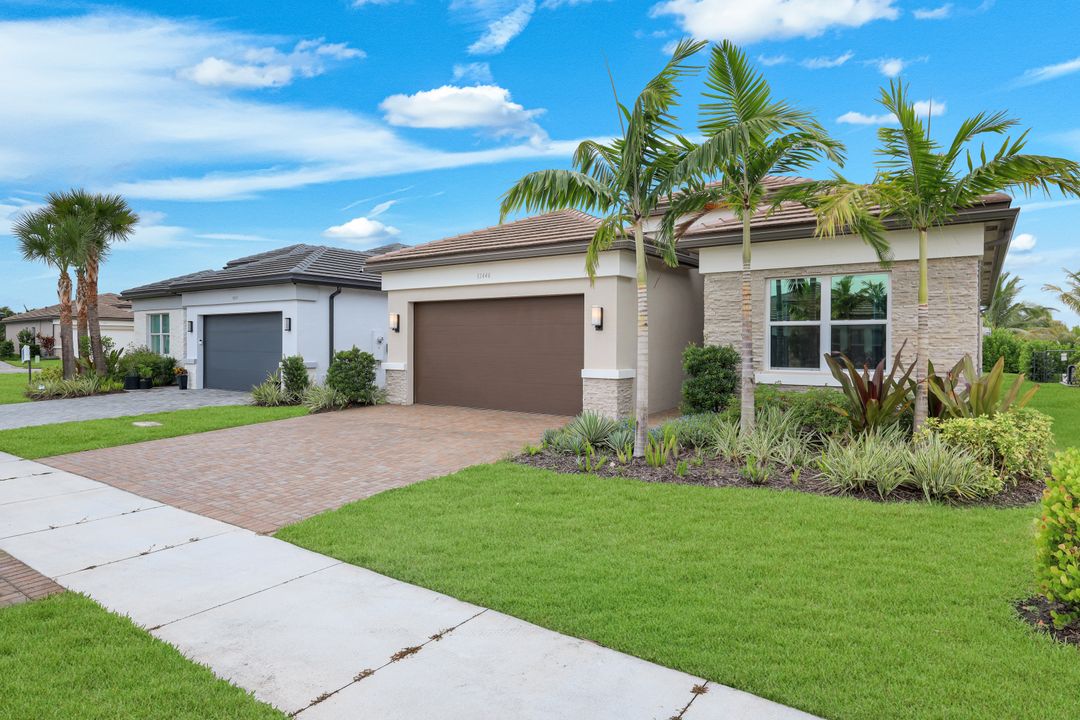 12446 Dahlia Ct, Naples, FL 34120