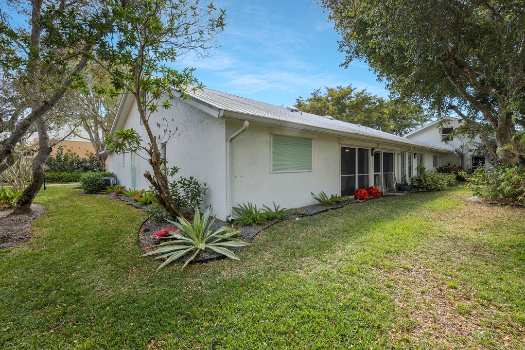 4742 West Blvd #S-8, Naples, FL 34103