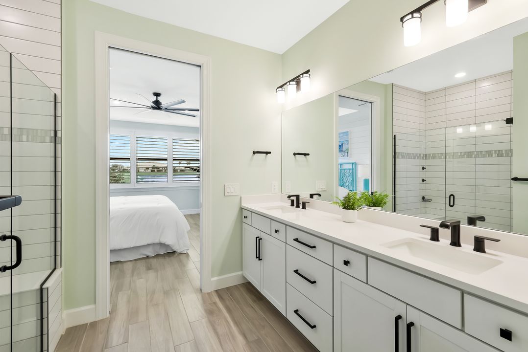 12401 Canal Grande Dr, Fort Myers, FL 33913