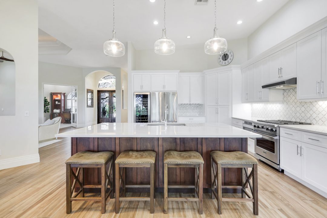 7633 Mulberry Ln, Naples, FL 34114