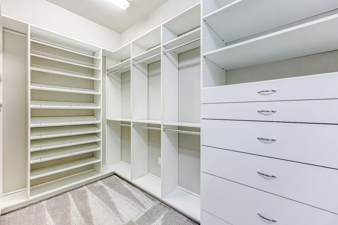 4426 Caldera Cir, Naples, FL 34119