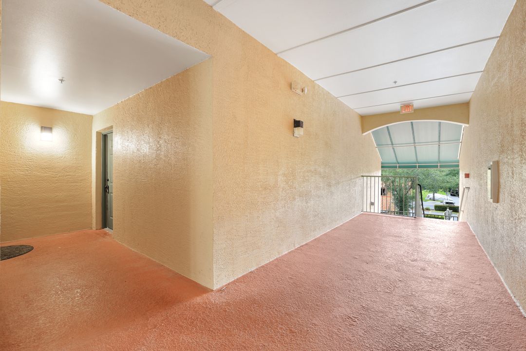 1205 Wildwood Lakes Blvd #305, Naples, FL 34104