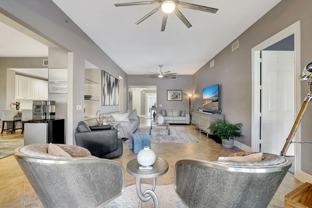 9070 Campanile Cir #102, Naples, FL 34114