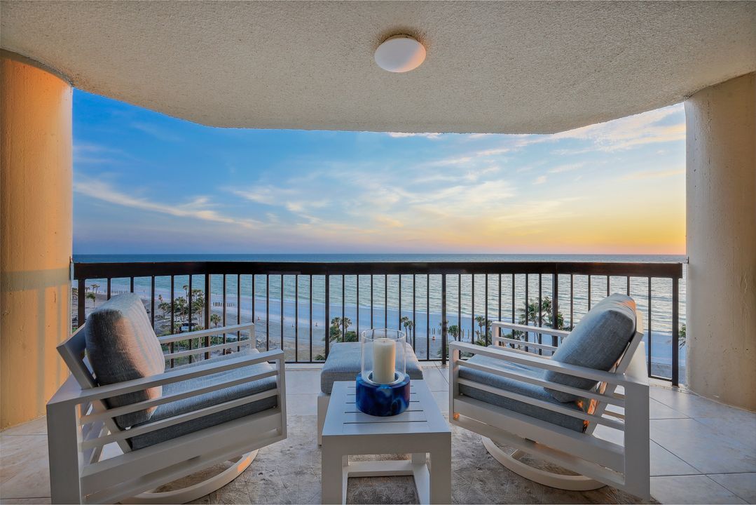 4551 Gulf Shore Blvd N #1003, Naples, FL 34103