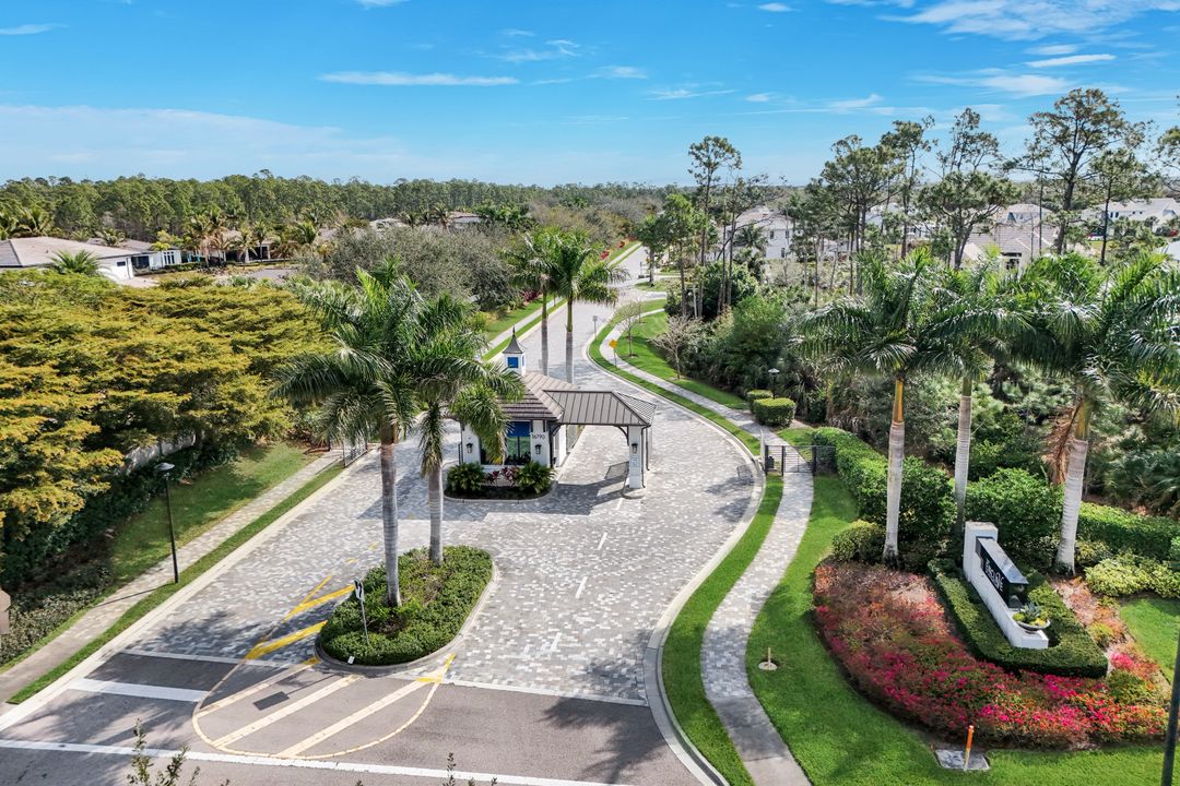 16728 Enclave Cir, Naples, FL 34110