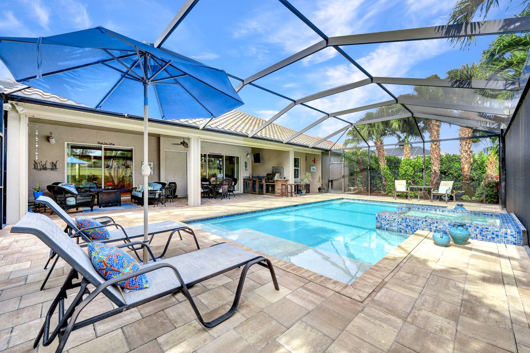 9314 Quarry Dr, Naples, FL 34120