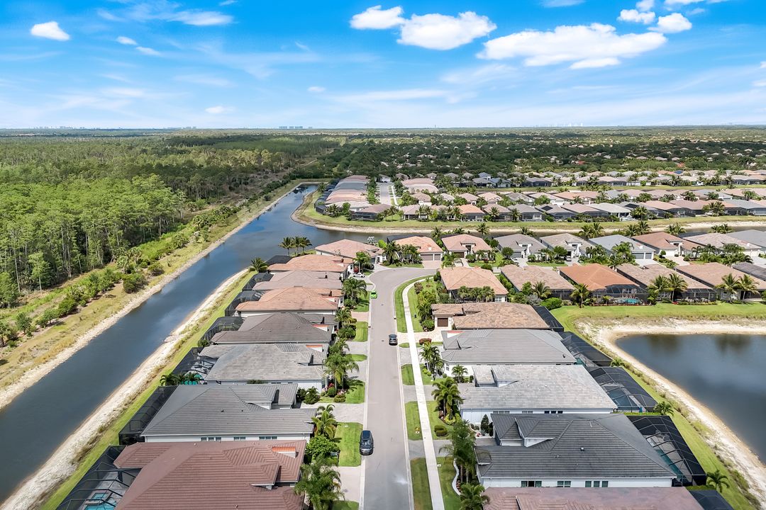 28616 Wharton Dr, Bonita Springs, FL 34135