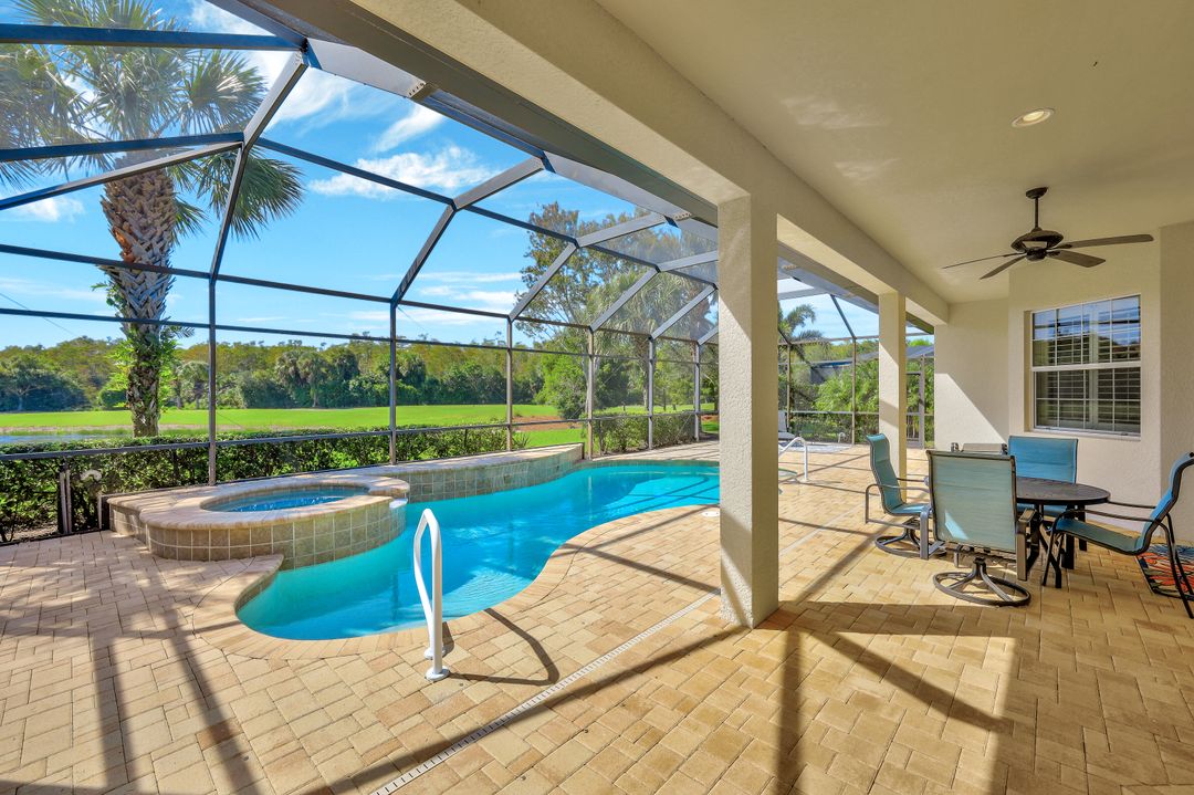 11982 Heather Woods Ct, Naples, FL 34120