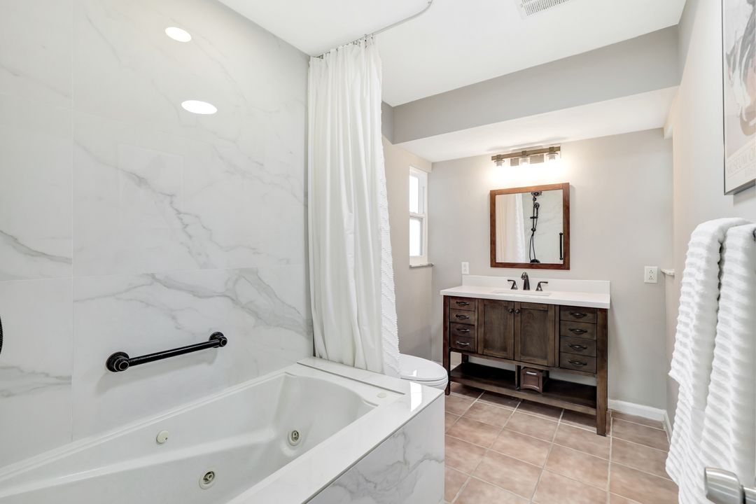 27065 Belle Rio Dr, Bonita Springs, FL 34135