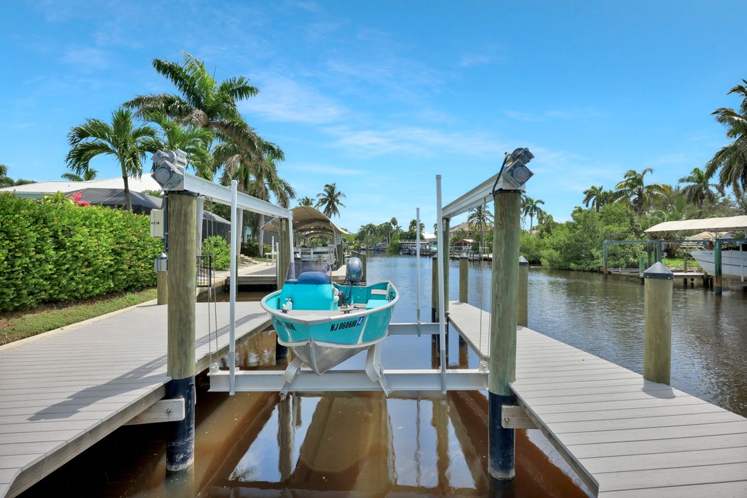 4837 Regal Dr, Bonita Springs, FL 34134