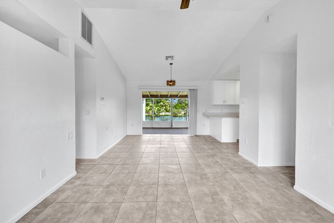 3940 Bennett Ln, Bonita Springs, FL 34134