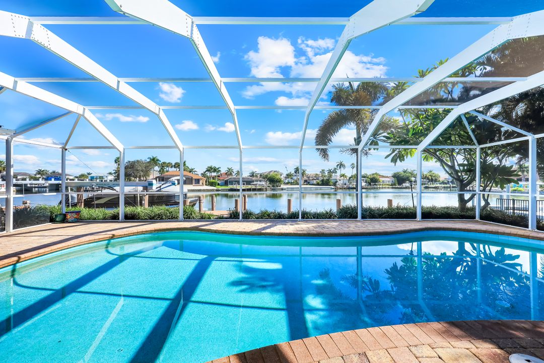 427 Nassau Ct, Marco Island, FL 34145