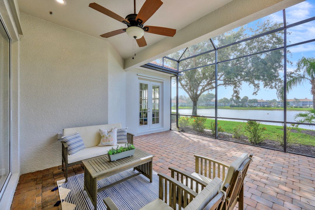 3376 Sandpiper Way, Naples, FL 34109