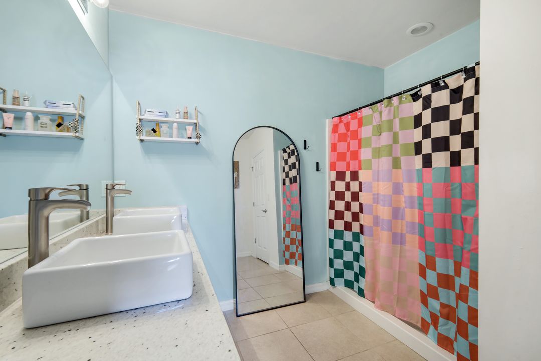 511 NW 26th St, Cape Coral, FL 33993