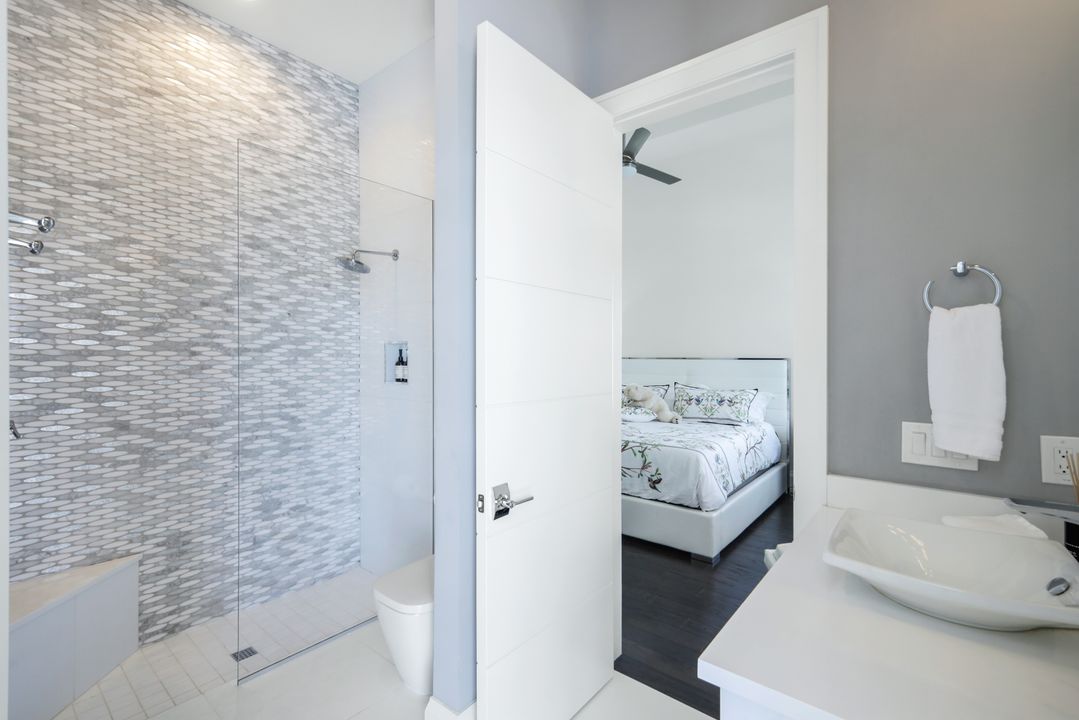 16438 Seneca Way, Naples, FL 34110