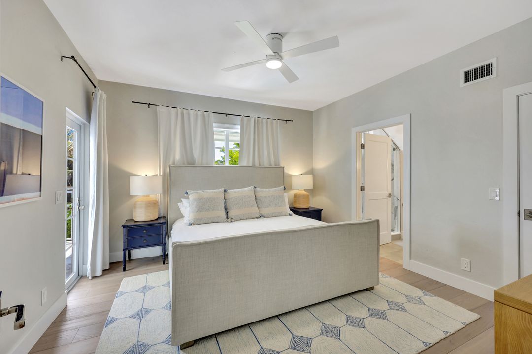1500 Pelican Ave, Naples, FL 34102