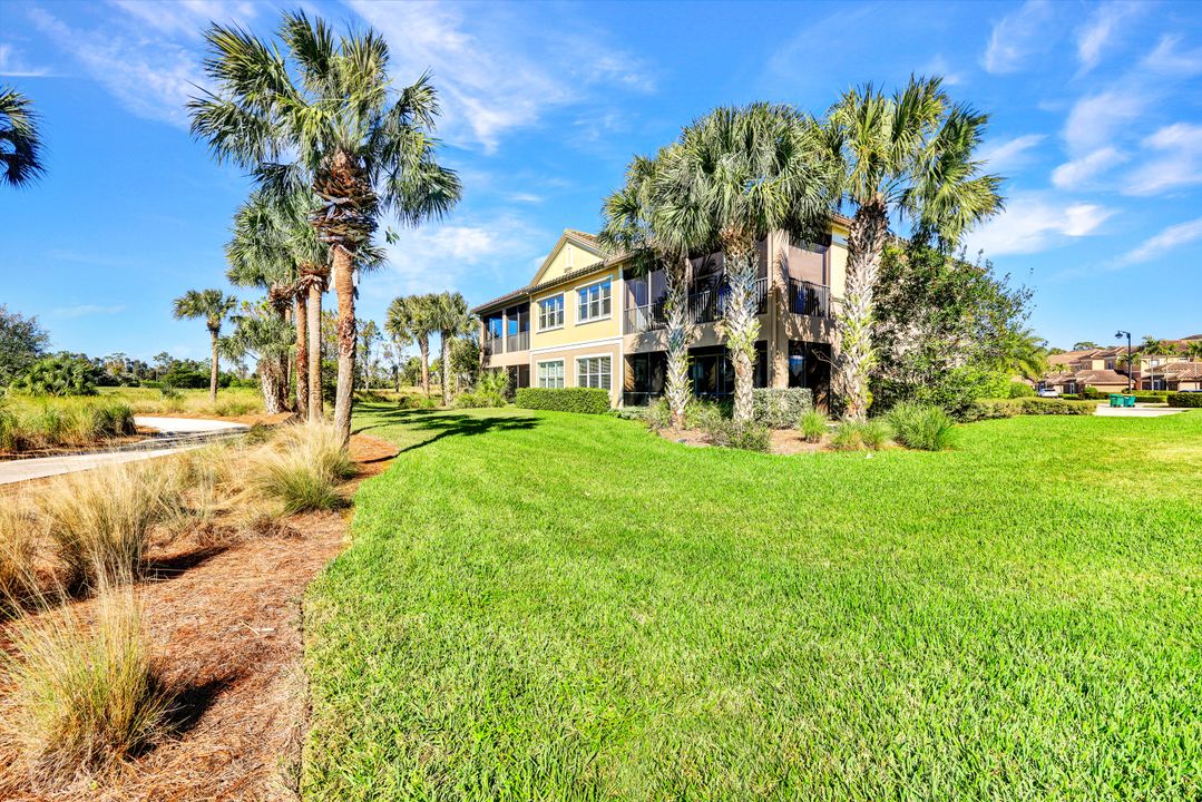 9557 Ironstone Terrace #202, Naples, FL 34120
