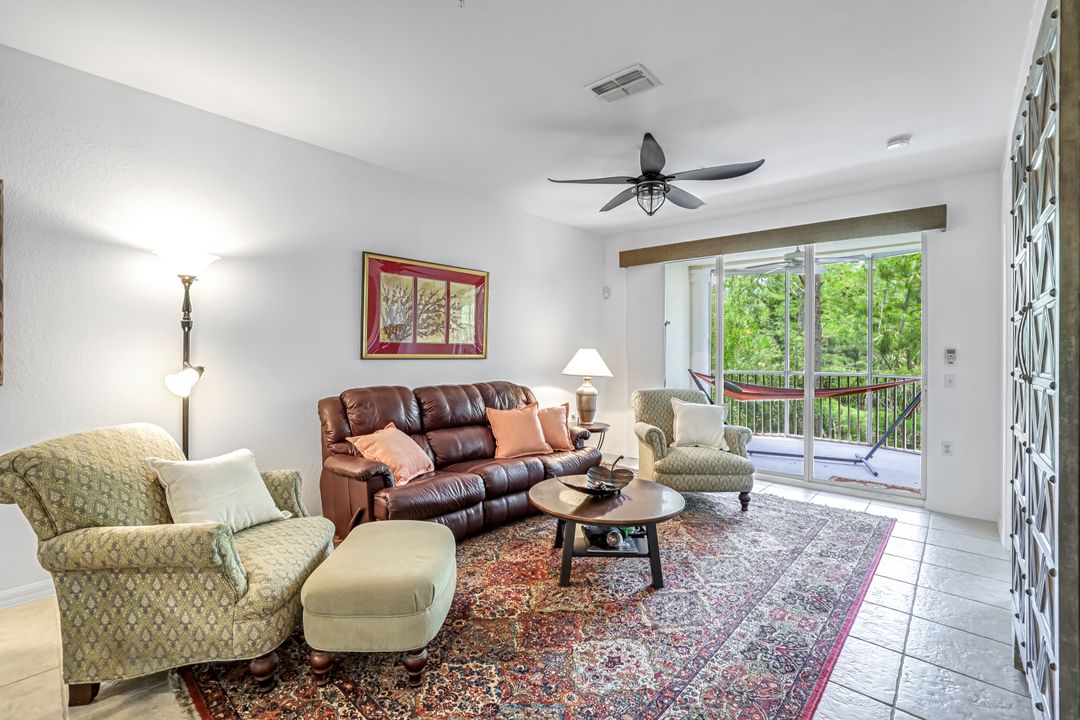4843 Hampshire Ct #204, Naples, FL 34112
