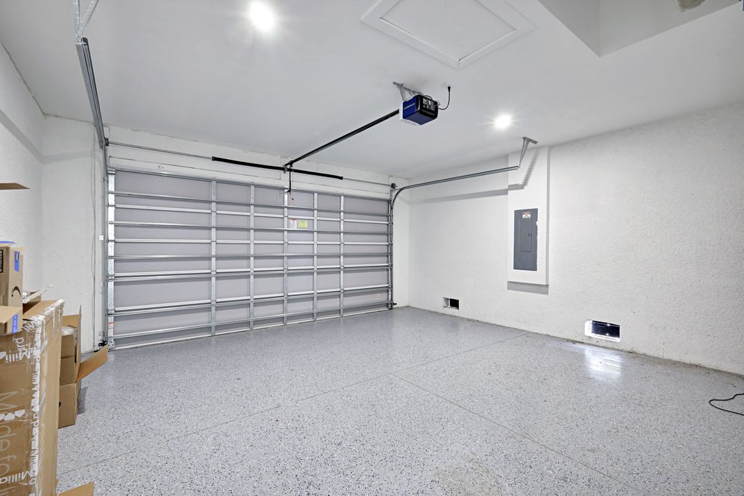 502 SW 25th Pl, Cape Coral, FL 33991