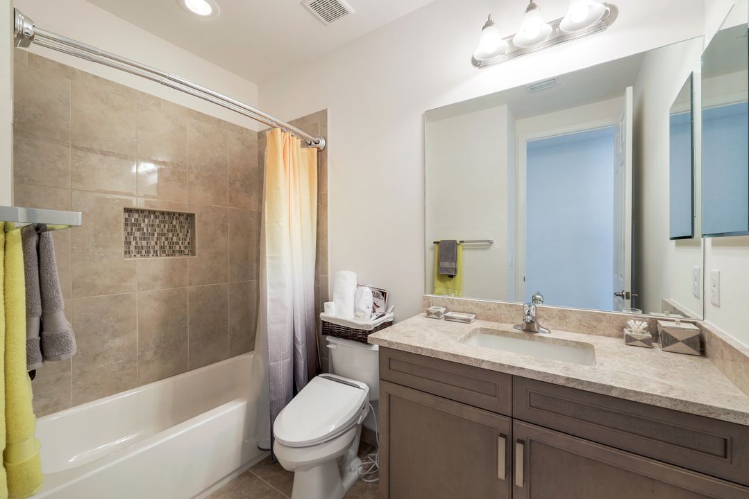 10059 Chesapeake Bay Dr, Fort Myers, FL 33913