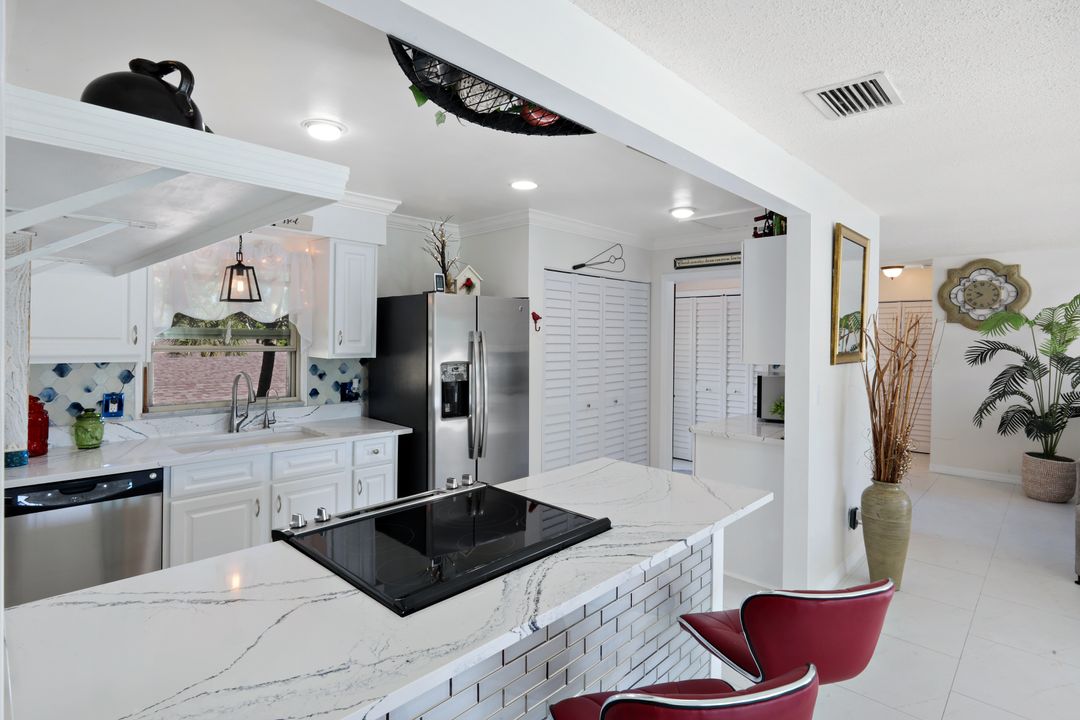 4251 Island Cir #3, Fort Myers, FL 33919