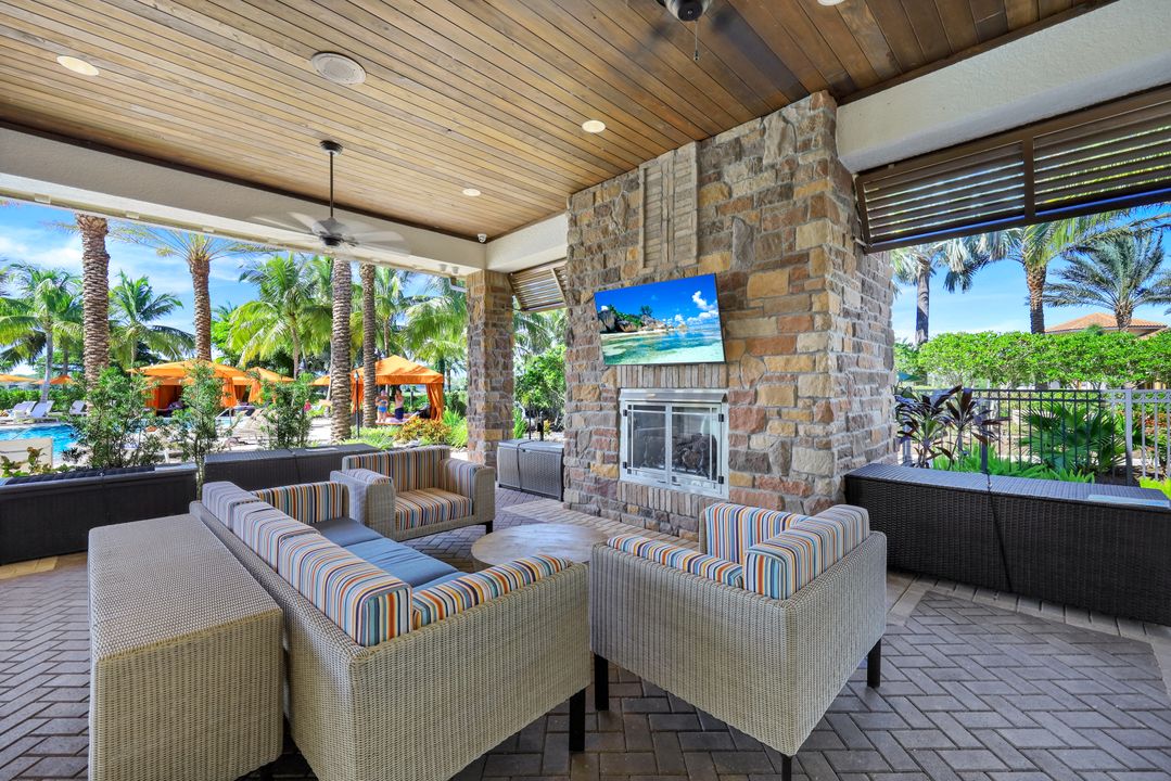 9500 Montelanico Loop, Naples, FL 34119