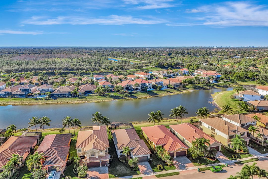 3706 Pleasant Springs Dr, Naples, FL 34119