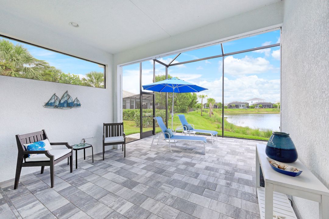 9004 Mayreau Way, Naples, FL