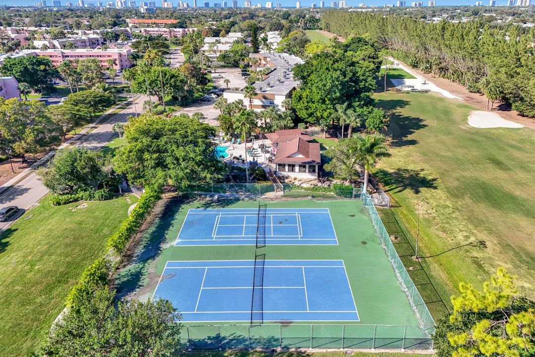 499 Forest Lakes Blvd #312, Naples, FL 34105