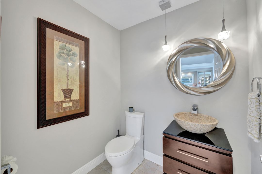 10339 Quail Crown Dr, Naples, FL 34119