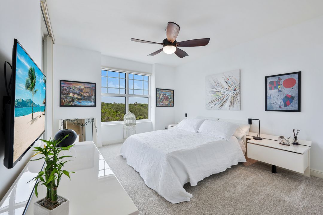 445 Cove Tower Dr #504, Naples, FL 34110