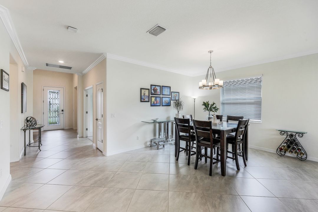 2214 Cara Cara Way, Naples, FL 34120