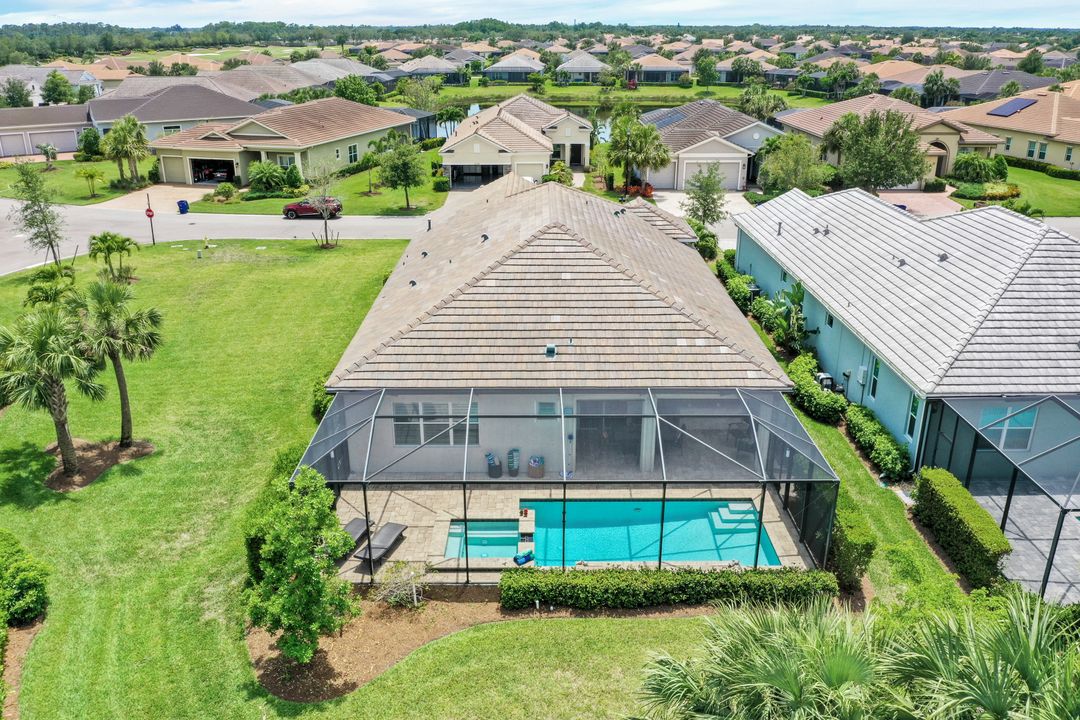 13749 Woodhaven Cir, Fort Myers, FL 33905